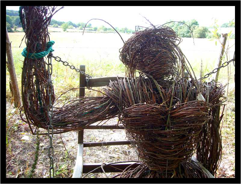 [JardinDuManoirDeLaChaussee06_54-Sculpture-moyen.jpg]