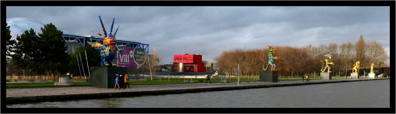 [ParcDeLaVillette20_31-AlebrijesYMexicraneos-Pano-moyen.jpg]
