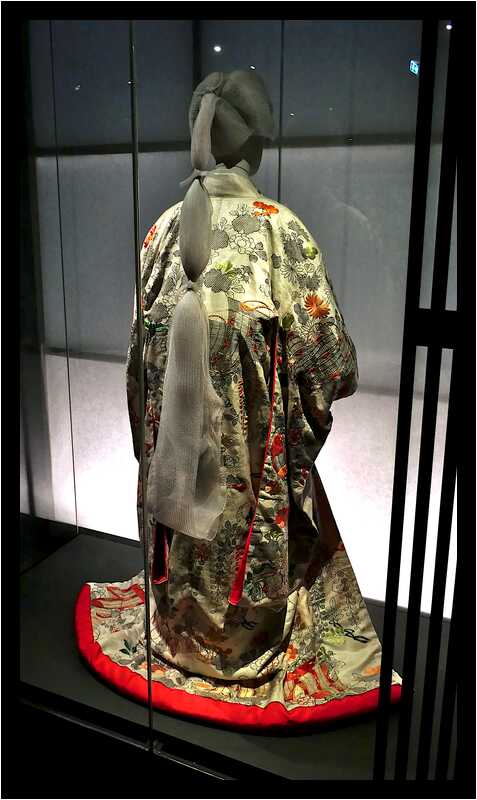 [MuseeDuQuaiBranly22_247-Kimono-moyen.jpg]