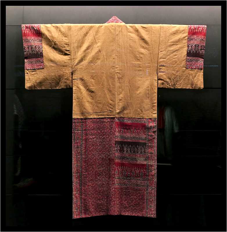 [MuseeDuQuaiBranly22_267-Kimono-moyen.jpg]