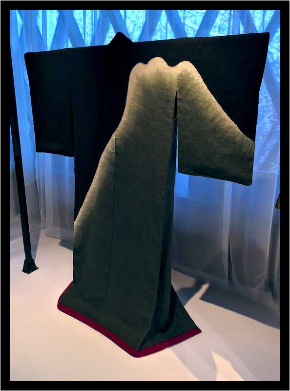 [MuseeDuQuaiBranly22_341-Kimono-moyen.jpg]