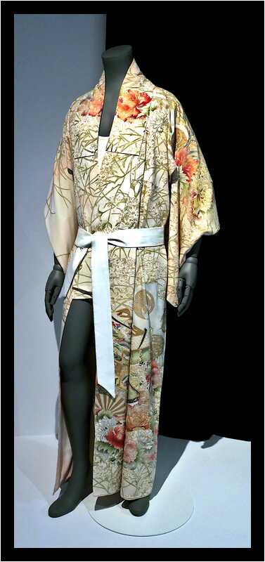 [MuseeDuQuaiBranly22_346-Kimono-moyen.jpg]