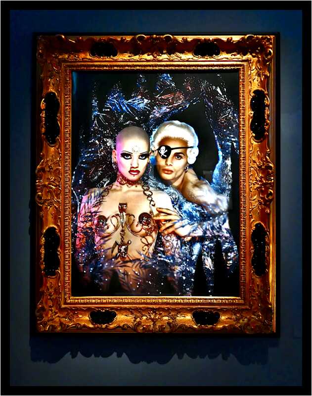 [MuseeDesArtsDecoratifs21_045-ThierryMugler-moyen.jpg]