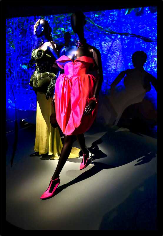 [MuseeDesArtsDecoratifs21_051-ThierryMugler-moyen.jpg]