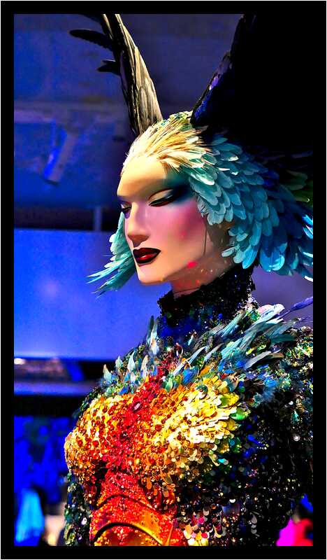 [MuseeDesArtsDecoratifs22_008-ThierryMugler-moyen.jpg]