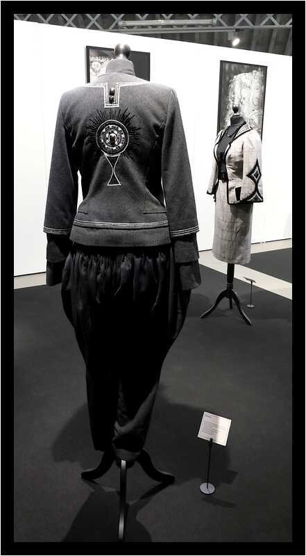 [LePetitEchoDeLaMode22_034-HommageALaBretagne-Sceno-moyen.jpg]