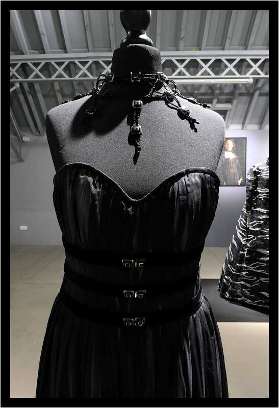 [LePetitEchoDeLaMode22_143-HommageALaBretagne-Detail-moyen.jpg]