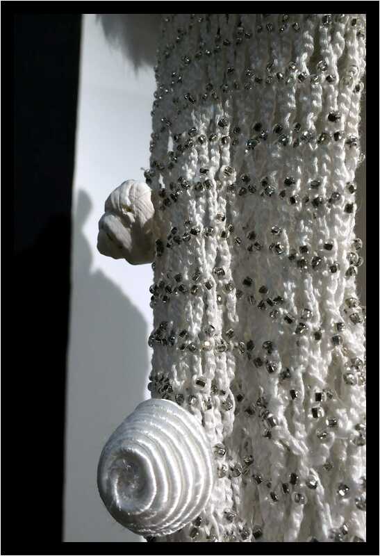 [LePetitEchoDeLaMode22_148-HommageALaBretagne-Detail-Macro-moyen.jpg]