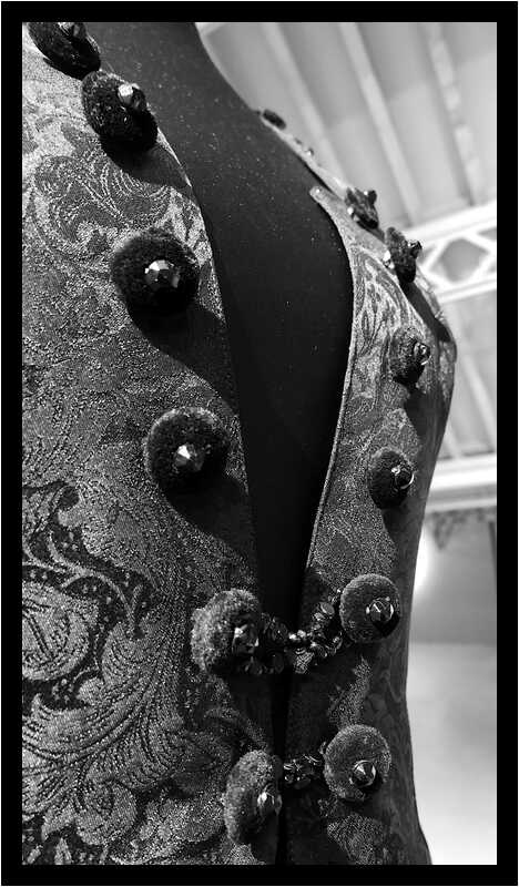 [LePetitEchoDeLaMode22_200-HommageALaBretagne-Detail-Macro-NB-moyen.jpg]