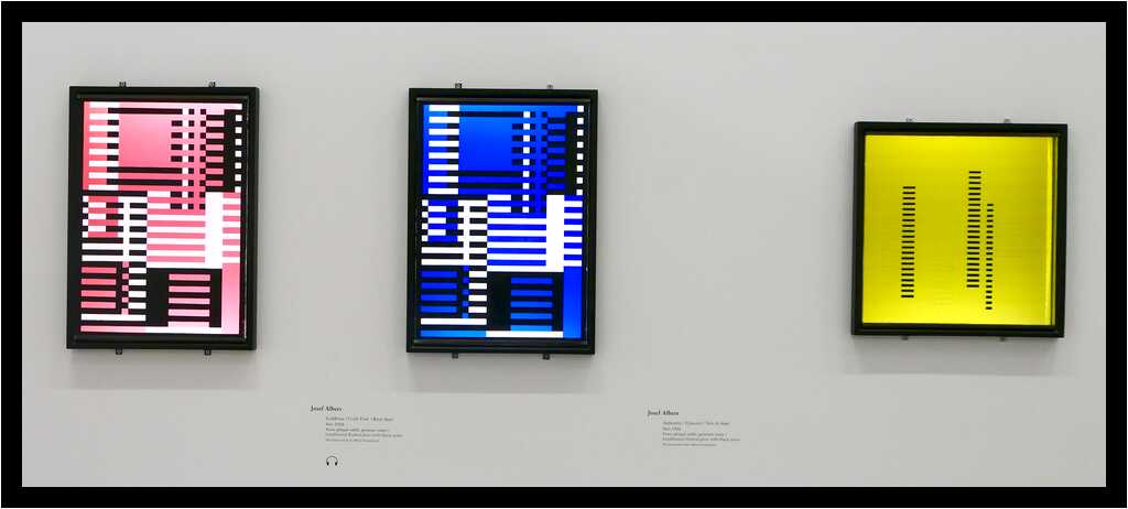 [MuseeDArtModerne21_04-AnniEtJosefAlbers-moyen.jpg]