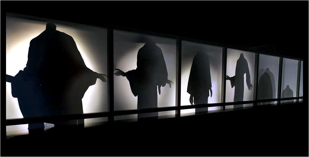 [MuseeDuQuaiBranly22_242-Kimono-Sceno-moyen.jpg]