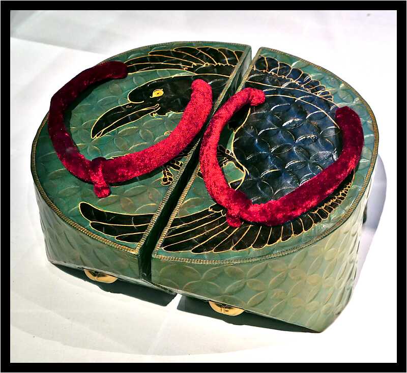 [MuseeDuQuaiBranly22_344-Kimono-Detail-moyen.jpg]