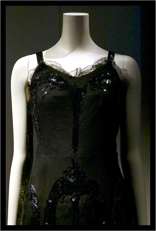 [PalaisGalliera21_24-GabrielleChanel-moyen.jpg]