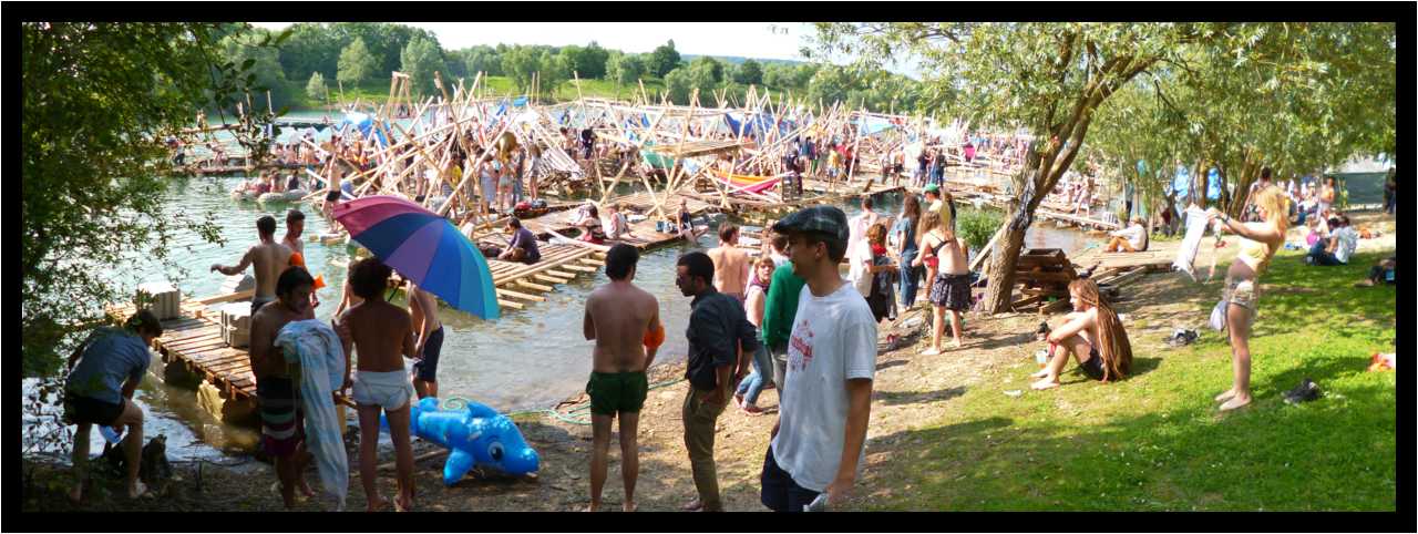[Bellastock14_53-Gens-Pano-moyen.jpg]