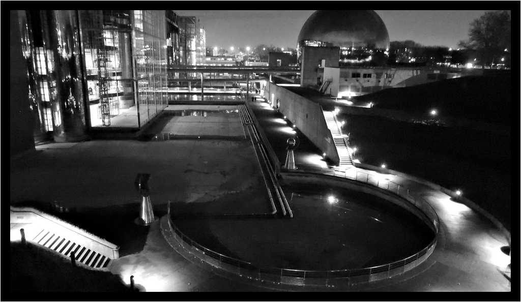 [ParcDeLaVillette16_1-Nuit-NB-moyen.jpg]